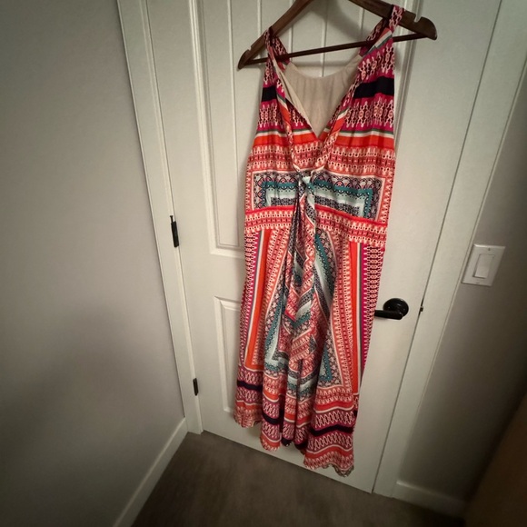 Beautiful stunning colour maxi size 18W by Eliza J. Made in China - Picture 6 of 8